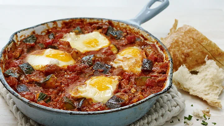 Shakshuka con Verduras Mediterráneas
