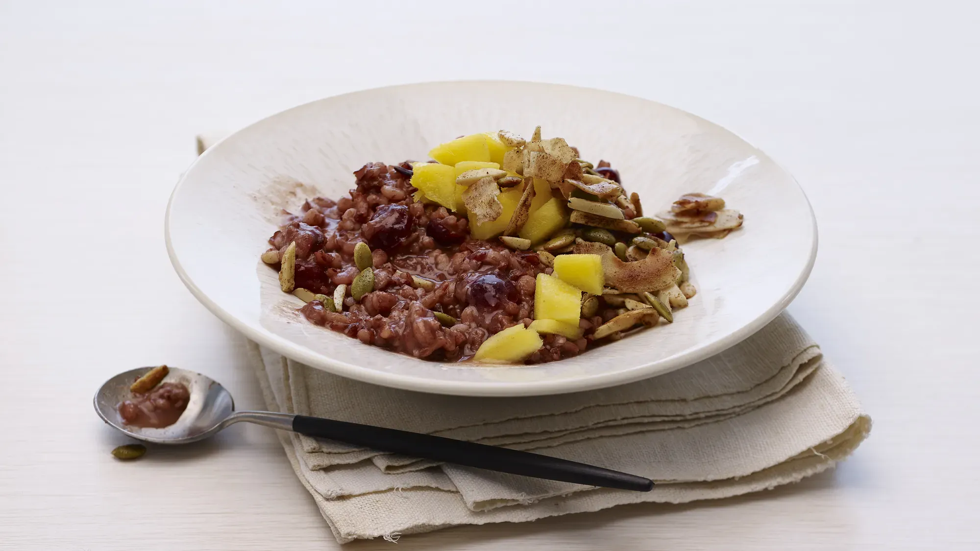 red_rice_congee_bowl_2000x1125