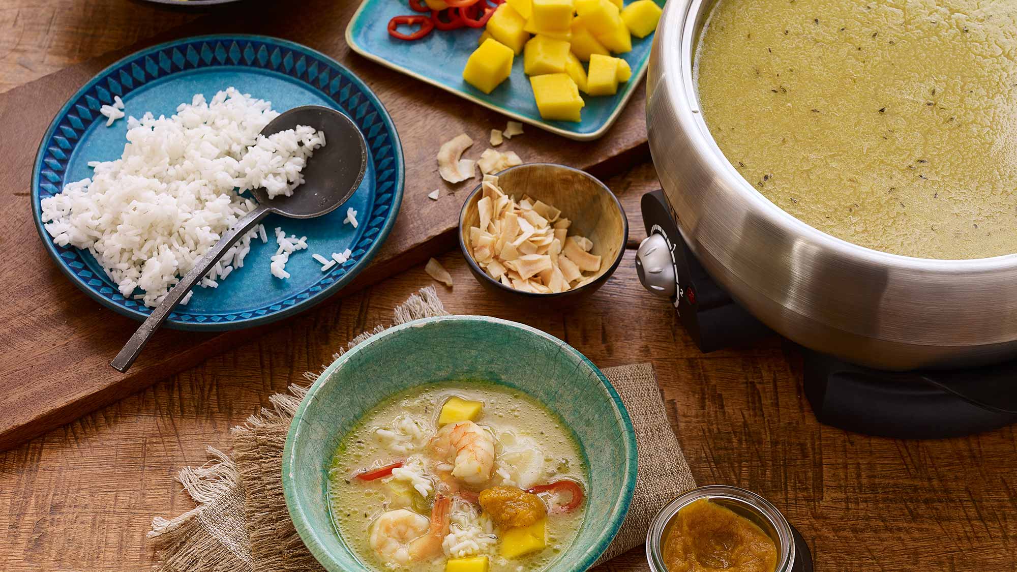 caribbean_hot_pot_broth_with_papaya_pica_sauce
