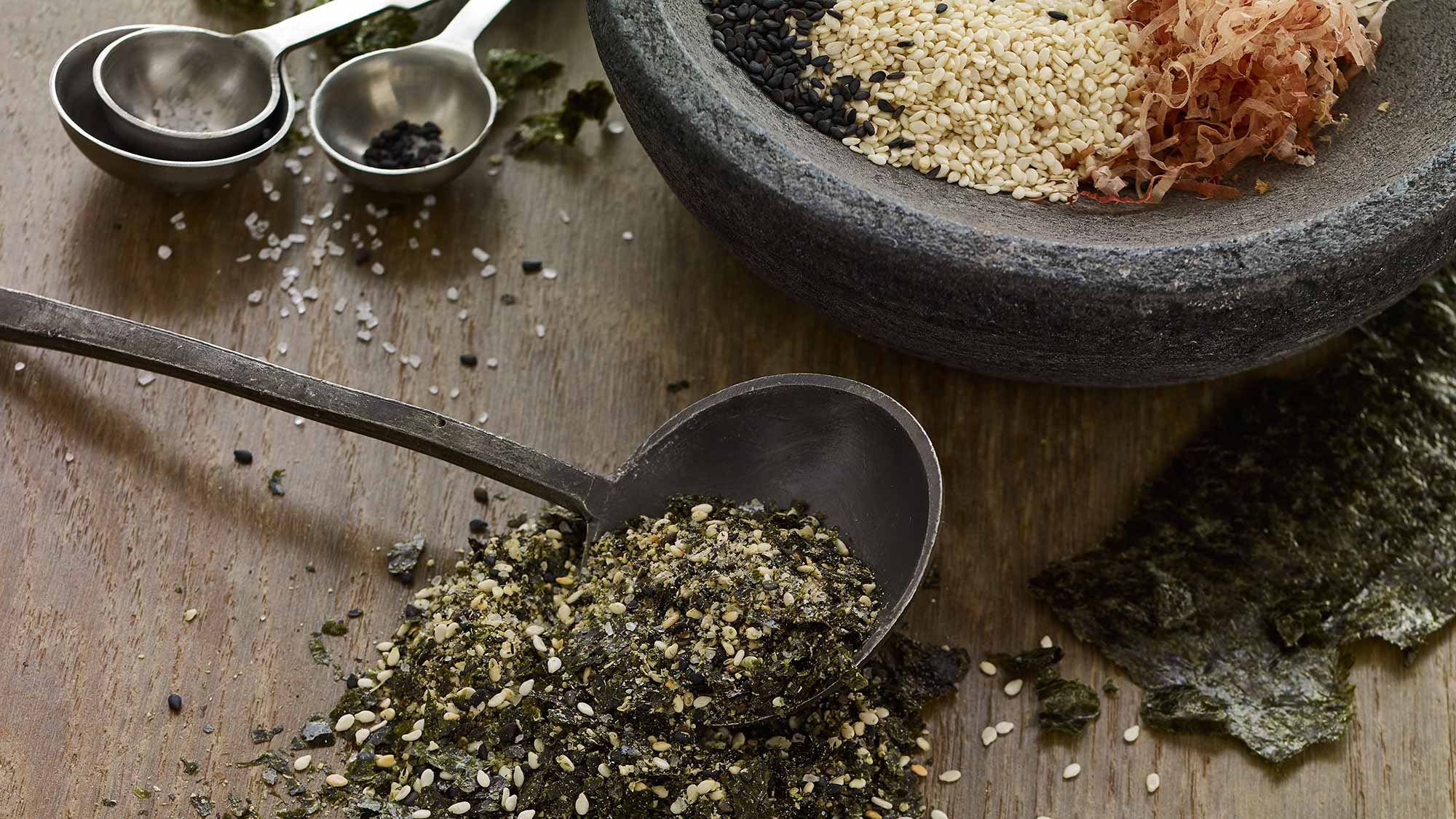 homemade_japanese_furikake_seasoning